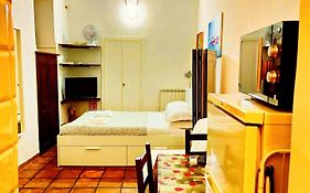 Navona & Castel Sant'Angelo Whole Holiday Apartment Da Pamino & Priscilla